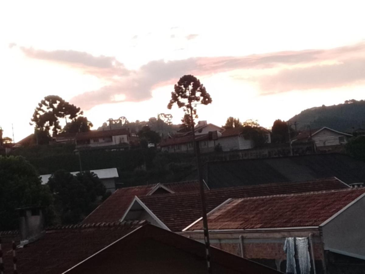Quartos Para Hospedagem Da Casa Amarela Apartment Campos do Jordao Ngoại thất bức ảnh